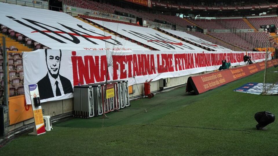 Cengiz ve futbolculara destek