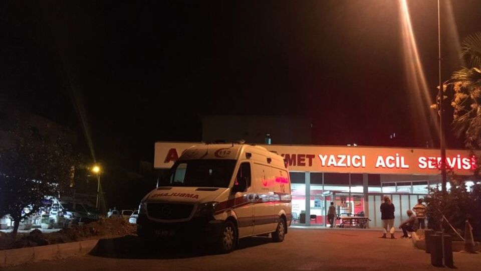 2 yaşındaki çocuğa mermi isabet etti!