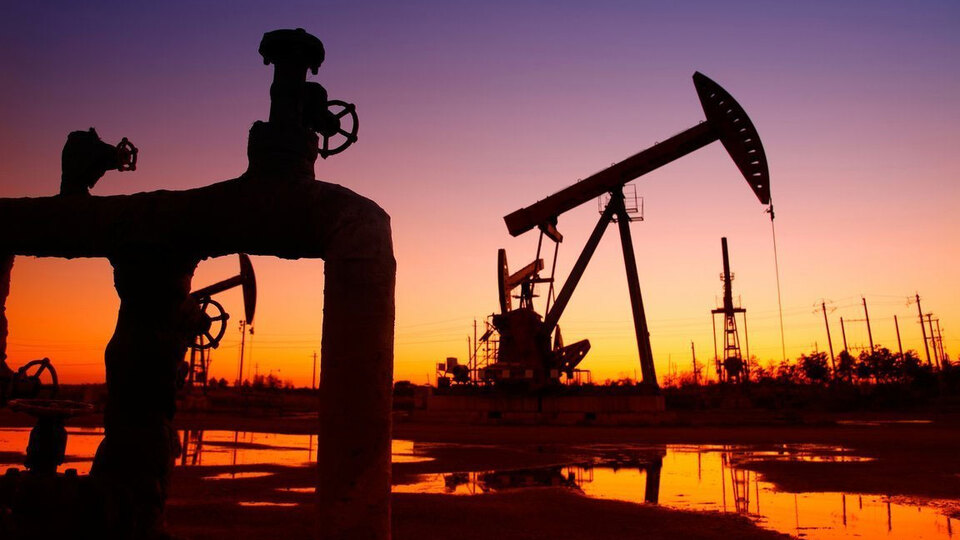 Brent petrol haftaya düşüşle başladı