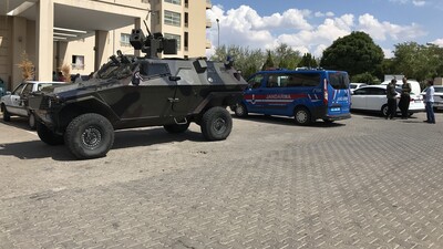 Cinnet kâbusu! Eşiyle kayınpederini katletti!