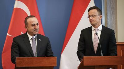 Çavuşoğlu, Macar mevkidaşı Szijjarto ile görüştü