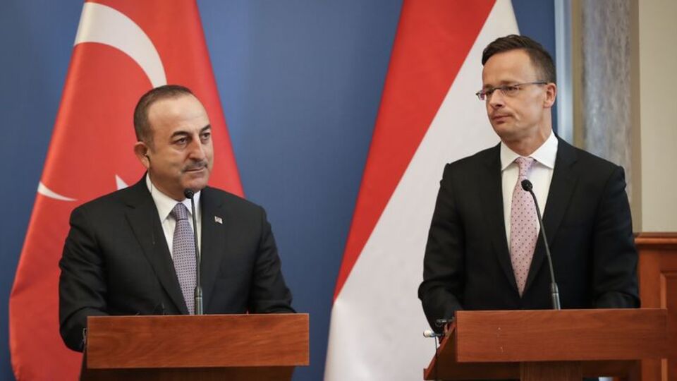 Çavuşoğlu, Macar mevkidaşı Szijjarto ile görüştü