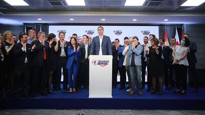 Sırbistan'da Vucic'in partisi tek başına iktidar oldu!