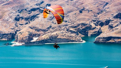 Paraşütçüler Hasankeyf semalarında buluştu