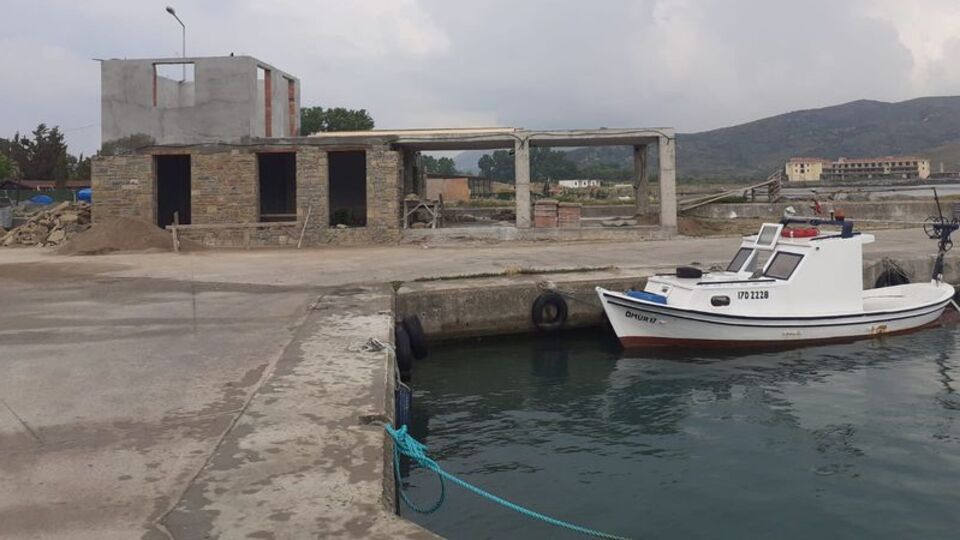 Gökçeada Belediyesi'nin yapıları mühürlendi