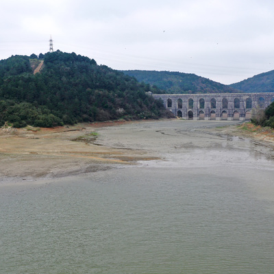 Su şehirleri vuruyor, barajlara uğramıyor
