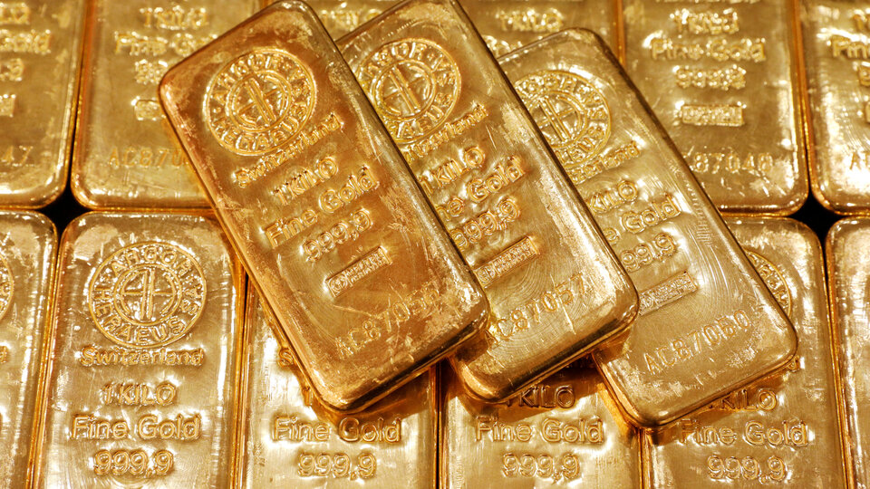 Altın 8 yılın zirvesinde