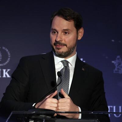 Bakan Albayrak: TL'ye güvenen kazanacak
