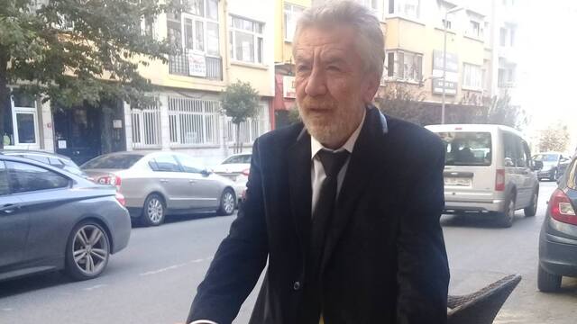 Çağla Şıkel'in acı kaybı