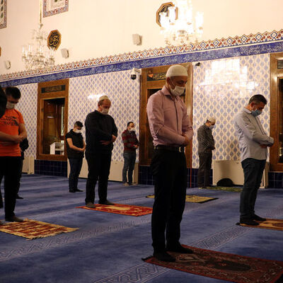 Aylar sonra cemaatle ilk sabah namazı