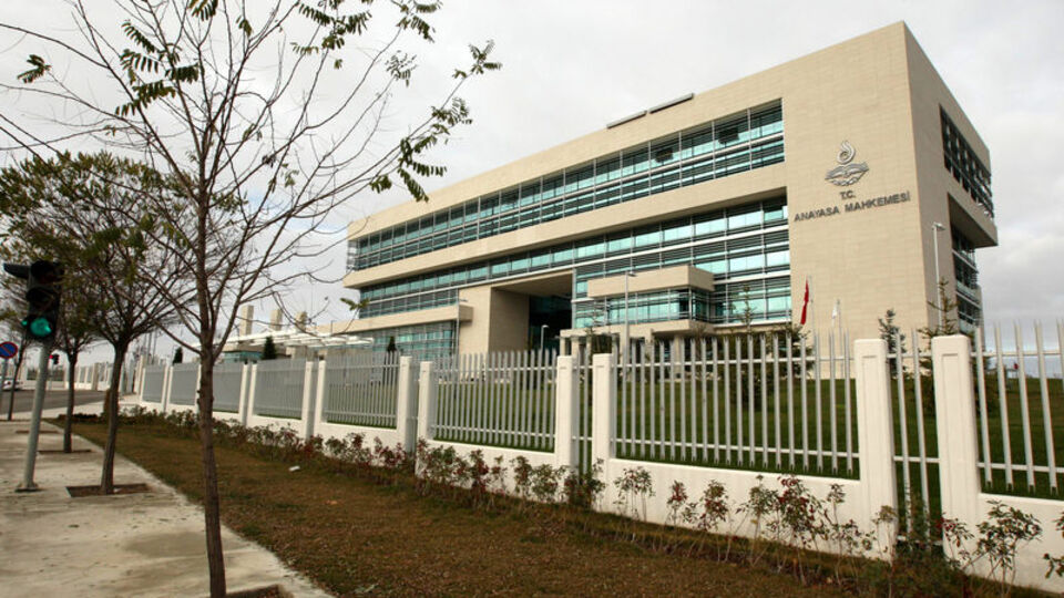 AYM'den iki karar birden!