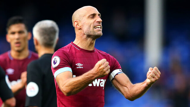 West Ham 3 ayrılığı duyurdu