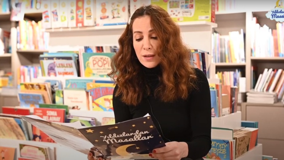 Fatma Toptaş Polyanna masalını okuyor