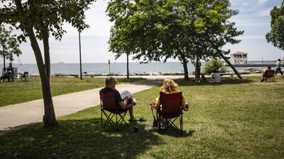 Türkiye güneşli, yağmur geçişleri olabilir