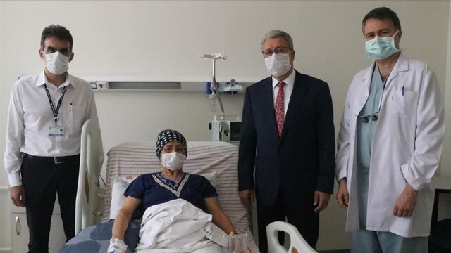 Ege Üniversitesi 'normalleşme süreci'ndeki ilk organ naklini yaptı