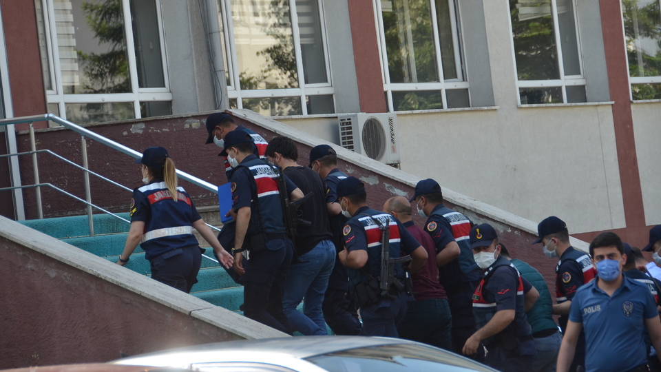 Tarihi mozaikleri 5 milyon dolara satmak isterken yakalandılar!