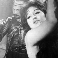 "Gözlerine bakma ölürsün" dediler