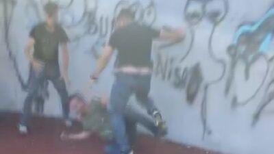 Engelli gruptan, engelli gence meydan dayağı