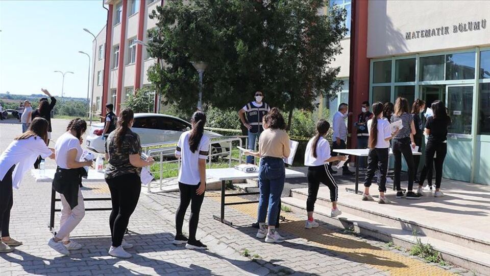 YKS'nin ilk oturumu TYT sona erdi