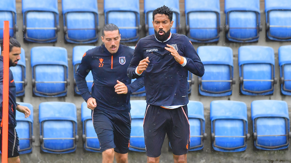 Başakşehir'de testler negatif