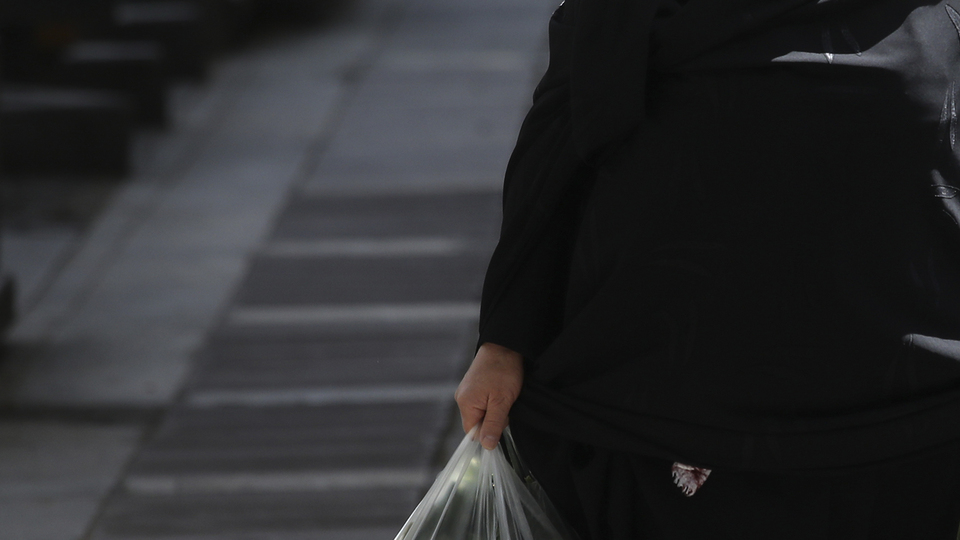 İran'da maske zorunluluğu getirildi