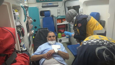 Silahlı saldırının ortasında kaldı