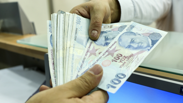 Emekliler ikramiyede zam bekliyor