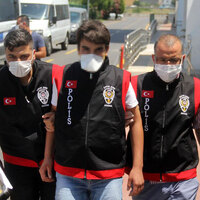 İğrenç iddia cinayetle bitti! Üvey babasını öldürdü!