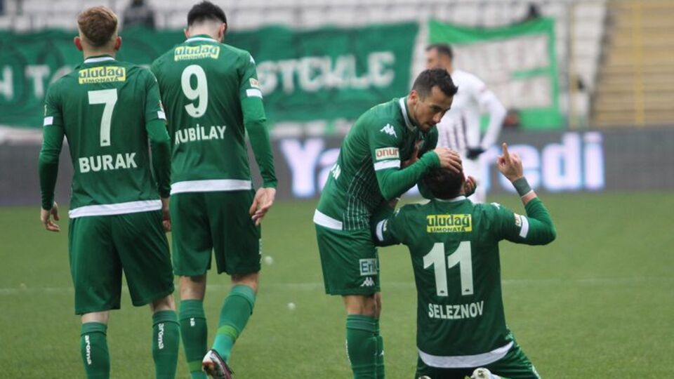 Seleznov kadroda yine yok