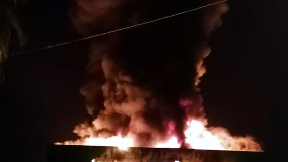 Soğuk hava deposunda korkutan yangın!