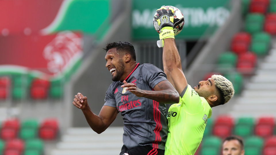 Benfica'da düşüş durdurulamıyor