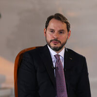 Bakan Albayrak 4’üncü kez baba oldu