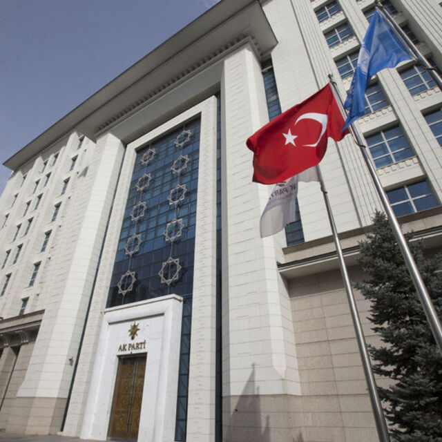AK Parti Meclis Grup Yönetimi değişmedi