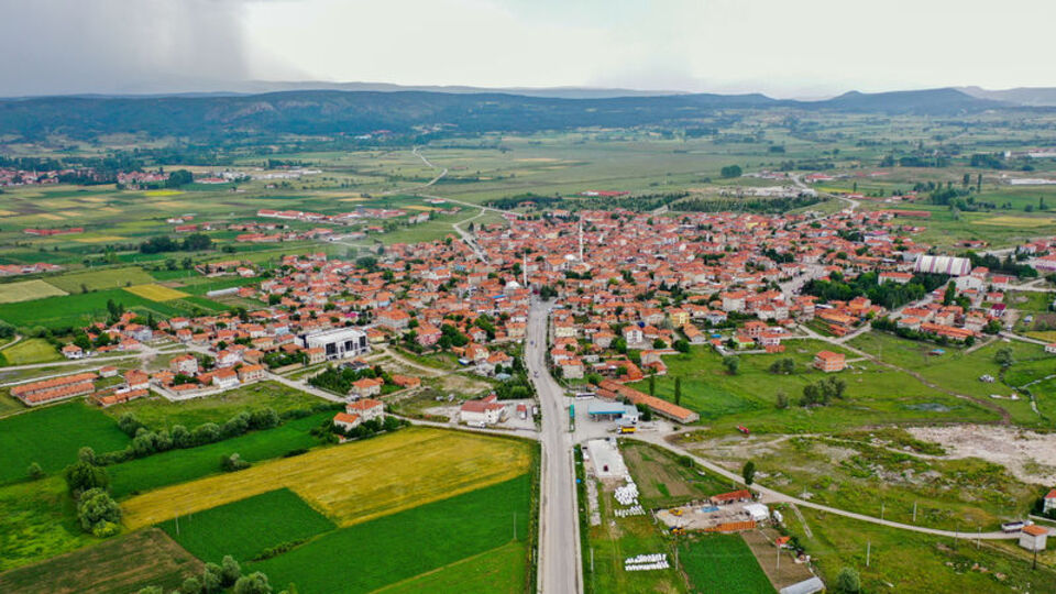 Taşvanlı'da iki binaya karantina