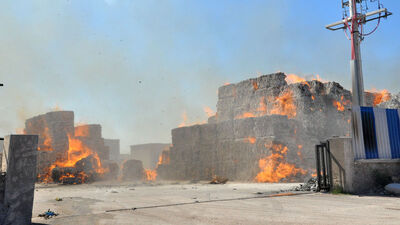 Bursa'da karton fabrikasında yangın