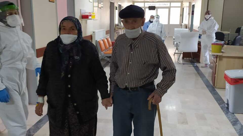 95 yaşında koronayı yendi!