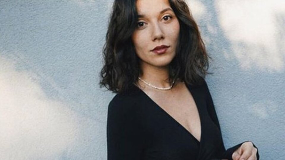 Deniz Bulutsuz kimdir?