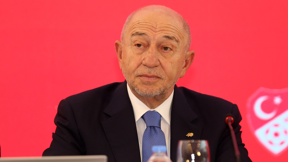 Özdemir'den Özsoy'a manevi tazminat davası