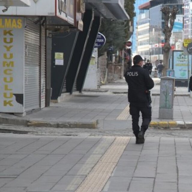 Sokağa çıkma yasağı devam edecek mi?
