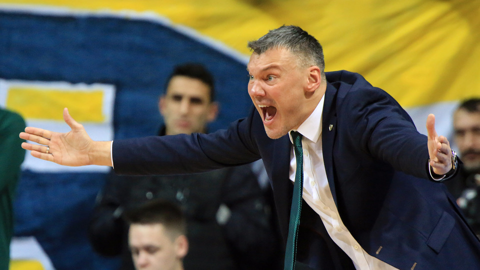 Fenerbahçe istedi ama... İmzayı attı