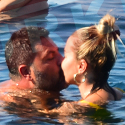 Ece Erken ayrıldığı sevgilisiyle tatilde