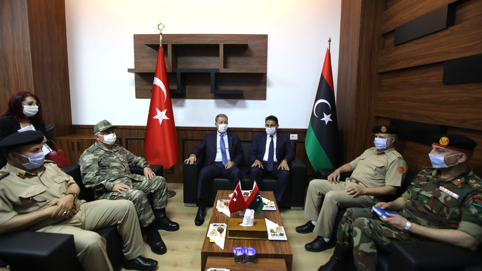 Bakanı Akar'dan kritik Libya ziyareti