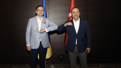 Çavuşoğlu, Ukraynalı mevkidaşı Kuleba ile görüştü!