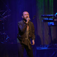 Mabel Matiz: Hayretle izliyorum