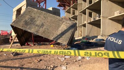 Elazığ'da inşaatın 5. katından düşen işçiler ağır yaralandı