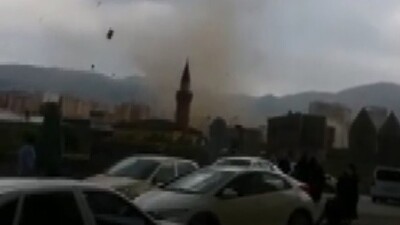 Yine aynı görüntü! Önüne ne kattıysa götürdü!