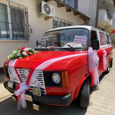 Gençlik hayalini gerçekleştirdi... Çiçek Abbas yollarda!