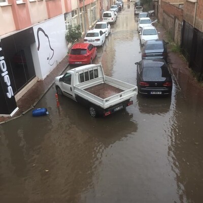 Bursa'yı şiddetli sağanak vurdu!