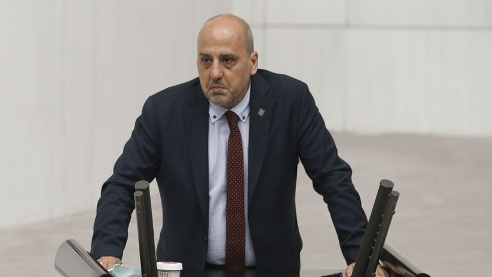 TBMM'de Ahmet Şık'a uyarı cezası