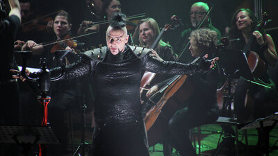 Konserini yayınladı